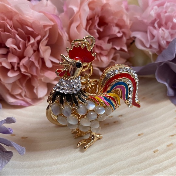 Colorful Crystal and Pearl Rooster on a Keychain - Picture 2 of 7